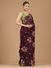 Elegant Floral Embroidered Saree with a Contemporary Touch