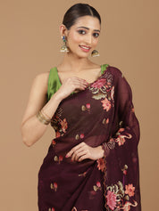 Elegant Floral Embroidered Saree with a Contemporary Touch