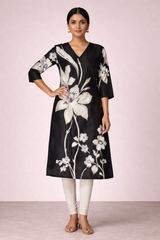 Women Black Floral Printed Cotton Kurti – Elegant Casual & Office Wear Ethnic Kurti