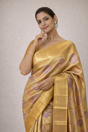 DIVA Kanchi Silk Saree – Gold with Traditional Motifs