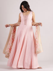 Graceful Peach Salwar Kameez with Floral Organza Banarasi Dupatta